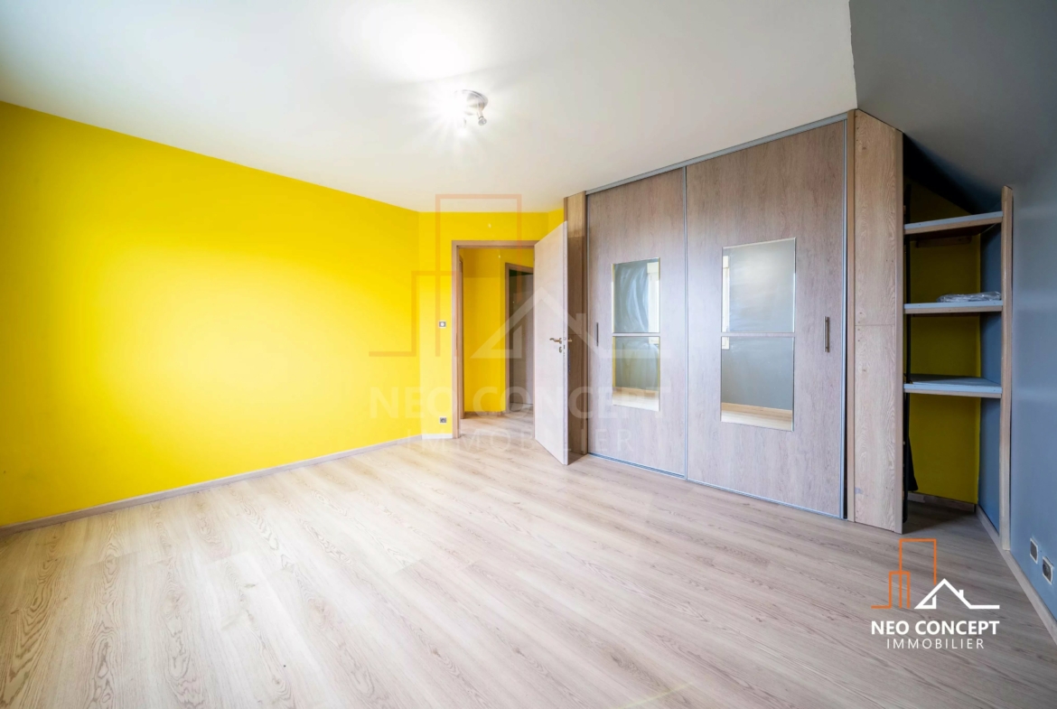 0ad7ab9739a3423c989f557c2743d10b_215c53b881_4096-original