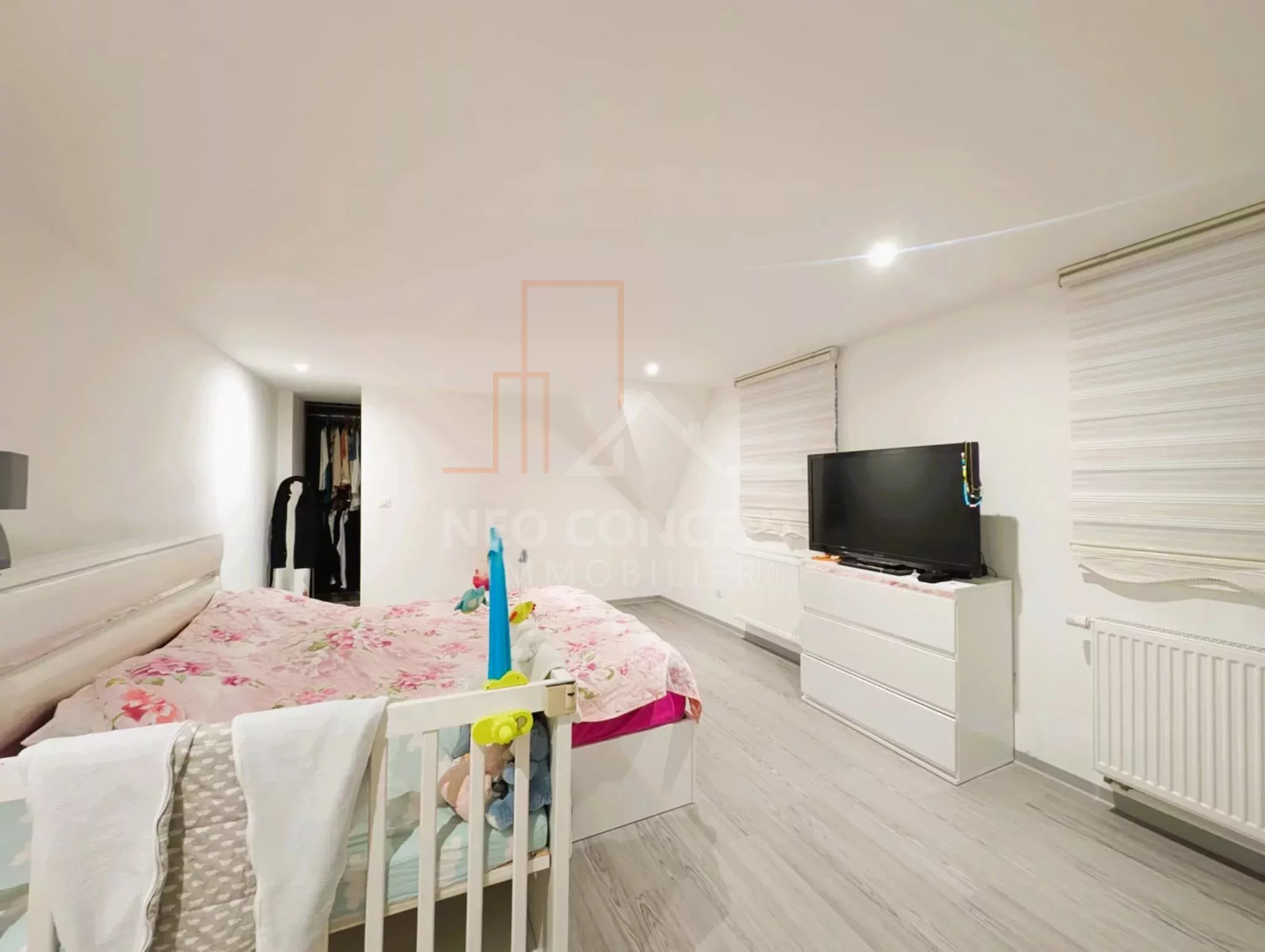 22e9db6b25d0c9fd6c5b010102a99b9a_f01669fbbd_2048-original