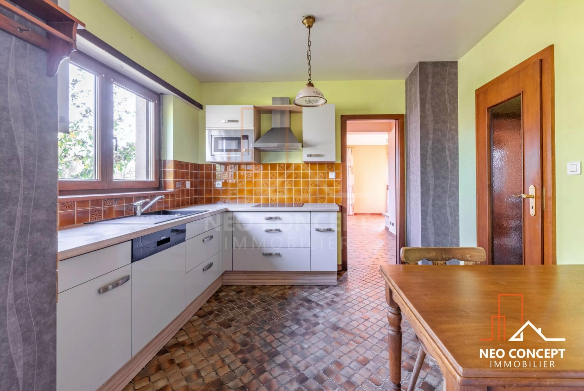 35e598db1fce42286b6e1d65fd2dfc55_024248c017_4096-original