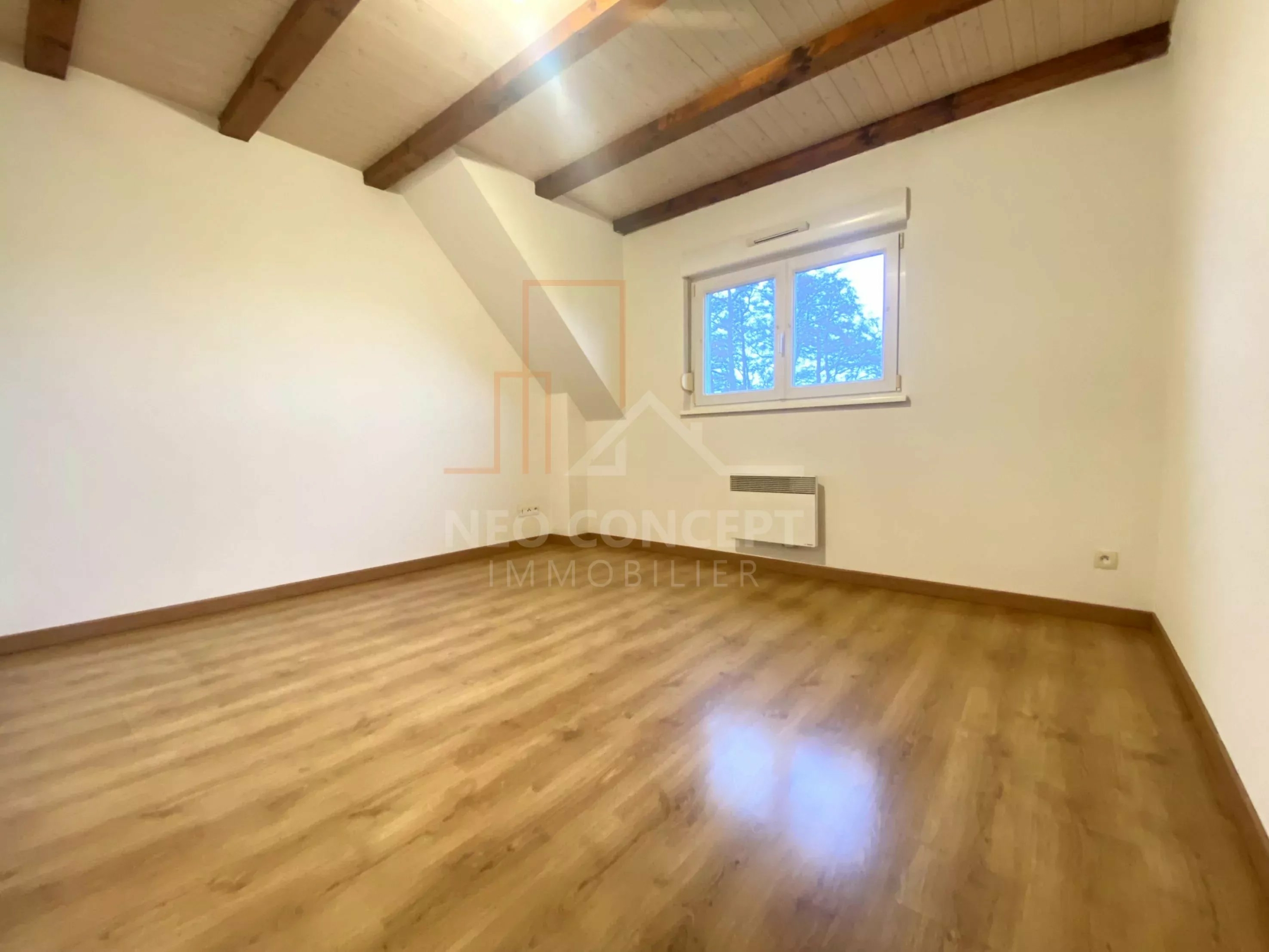 8605c736c4b9cf906db305ec00a11ab0_f013144935_2951-original