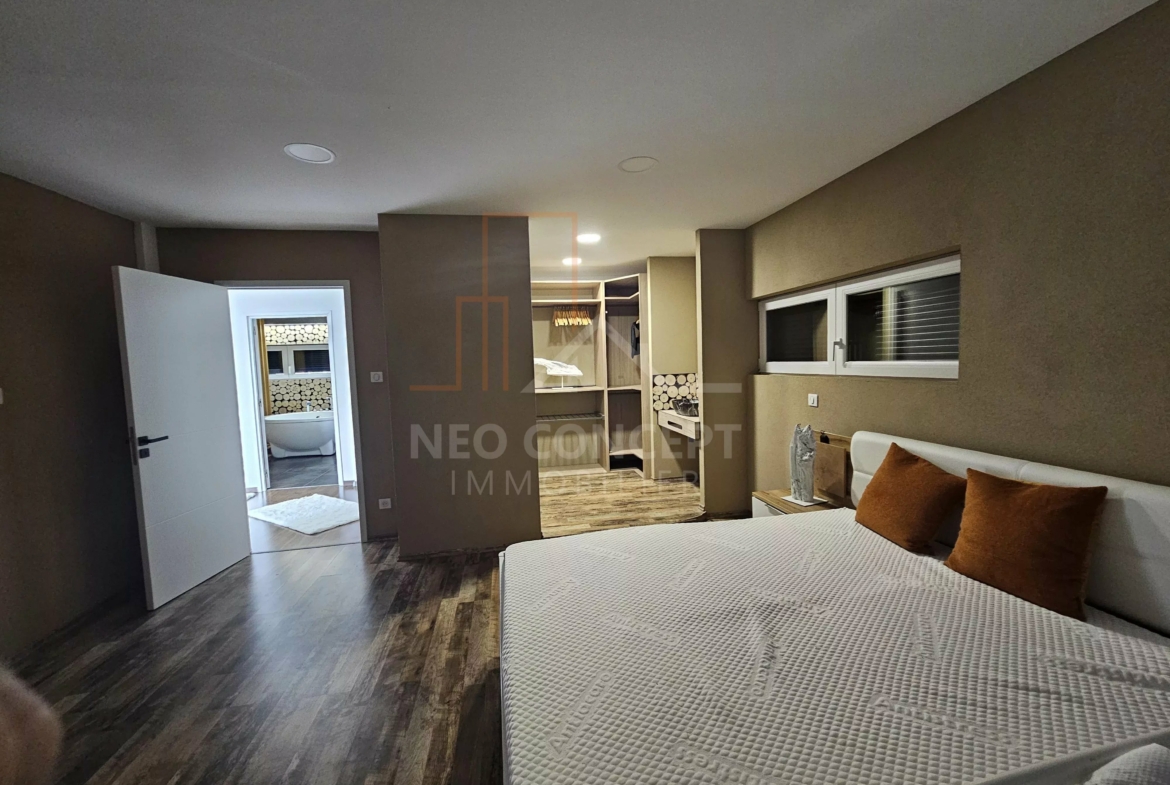 86cfbb7dda6e98318fa9325447236a56_698a980295_4000-original