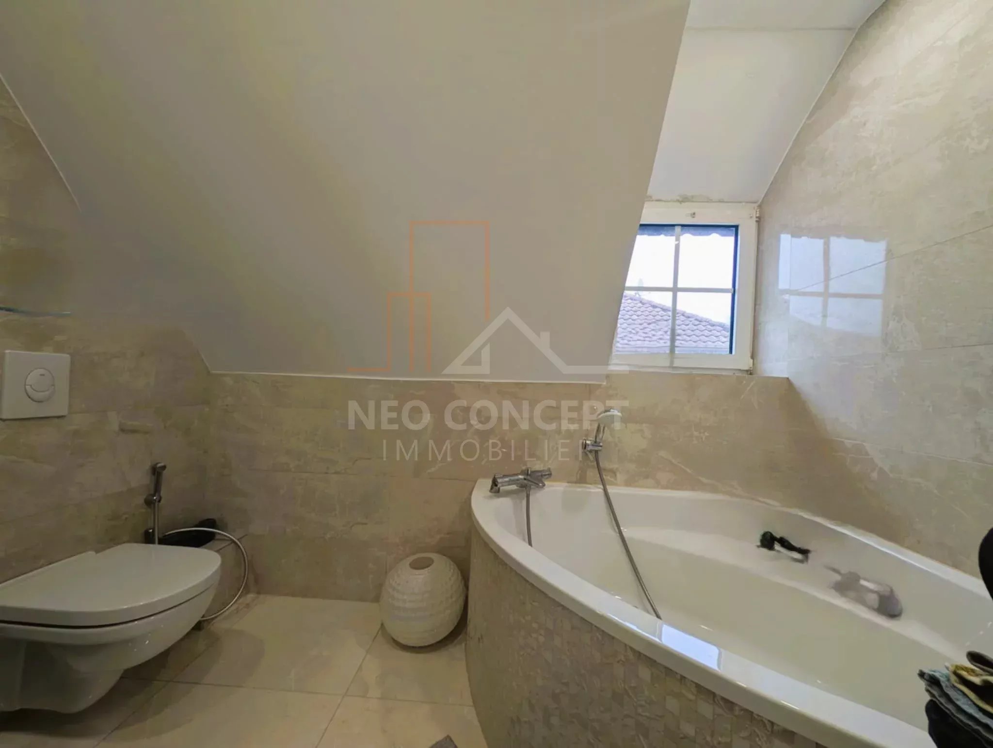 957e386f7f81c86cd37888e7f2c82bbc_3e67a8c4d0_2048-original