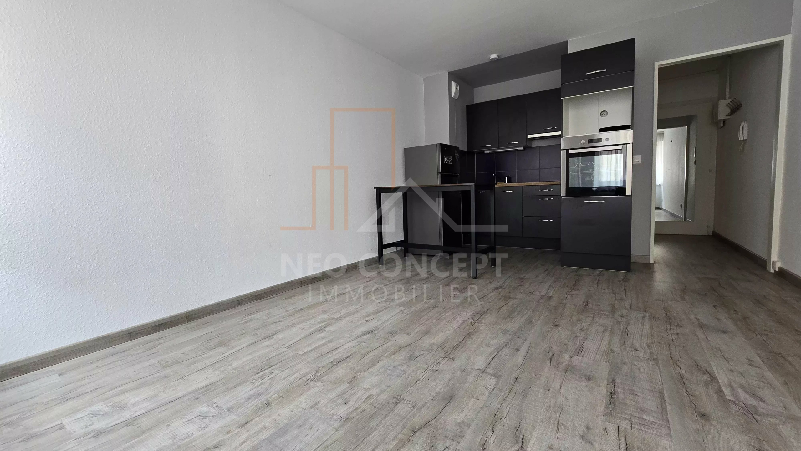 9badb4d8310c01dc8b04b58bbdb74328_487576530b_4000-original