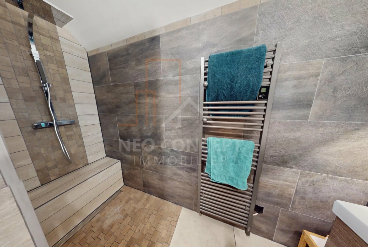 ba5881e047e210e1344f9a4d1fac77fa_3b0d68cafd_4096-original