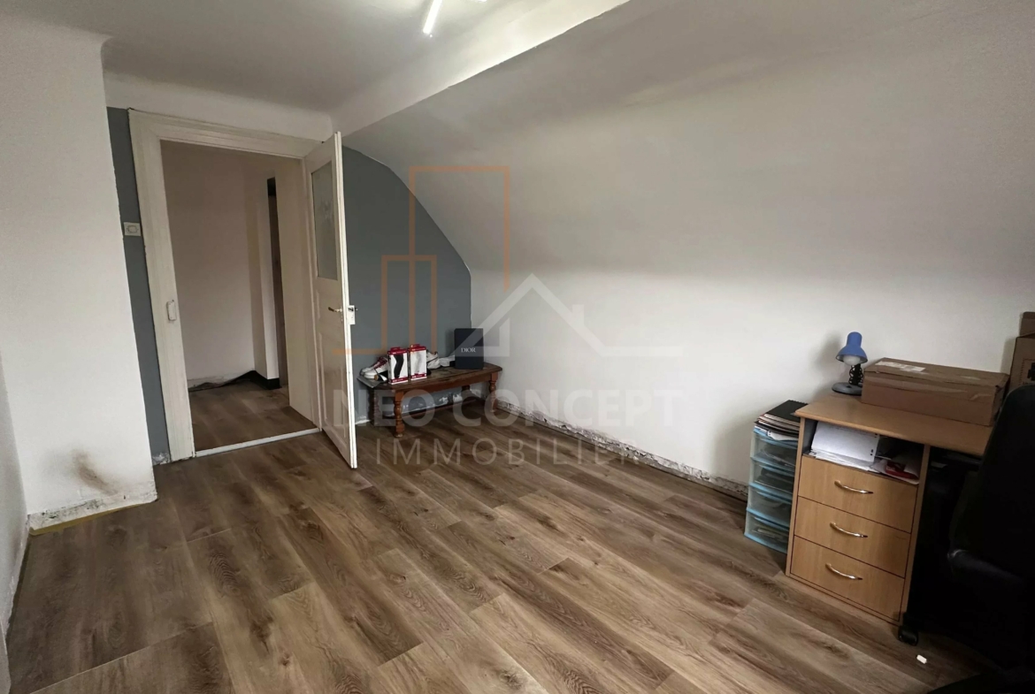 c220ad59a51c8e14bfcb3ebf4efc834f_bc81de83b7_4032-original