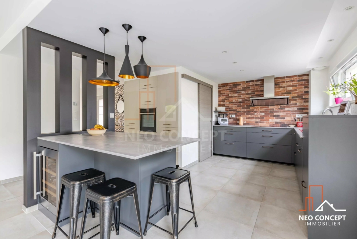 e4cd27c0c1aa5323ca3f8ad03578c533_09c7490e47_4096-original