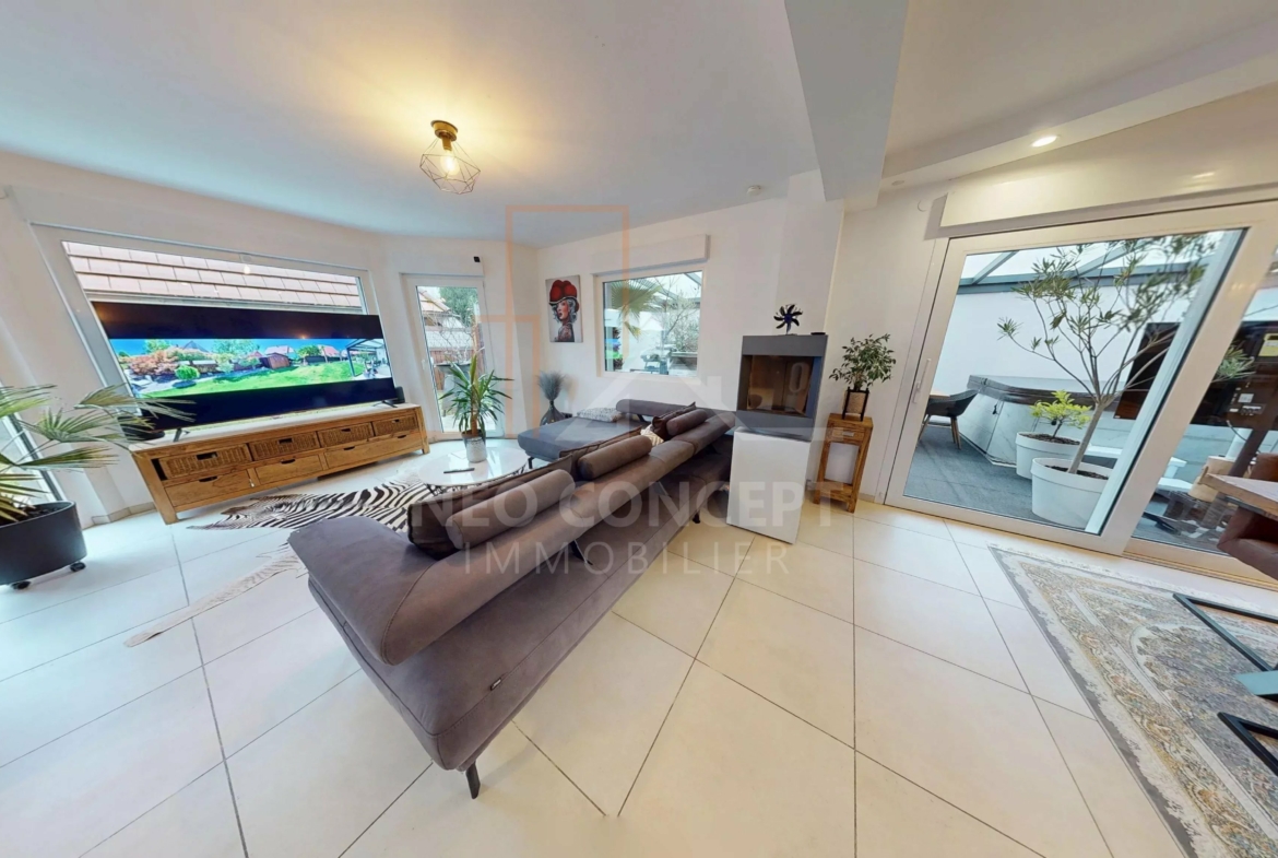 2d9a6e7f757d66a8301f998e58063109_fde00f2d72_4096-original