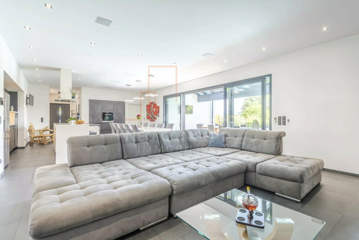 4a7da6566bf8617834b708ac2d17c984_f8eaad6f7b_4096-original