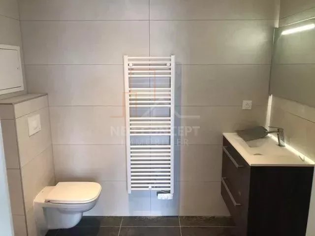 814f32b32043cd66ebcb2decd344d93d_7974cc2d91_640-original