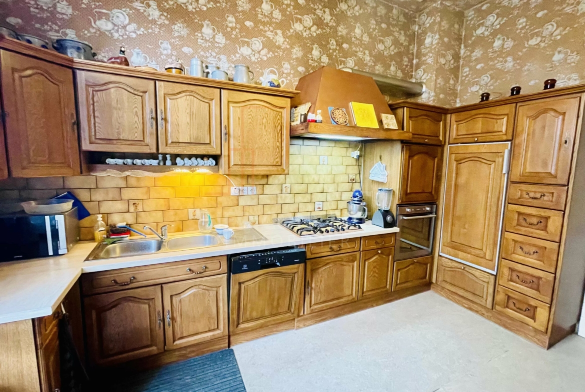 8fc737b2789e1e07e1d7d74f1f8fe8c6_90e6a90679_4032-original