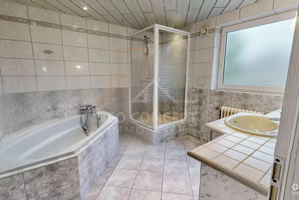 a93fe7e7aac7af6817e7a6ba15859d05_6f07341ea9_2758-original