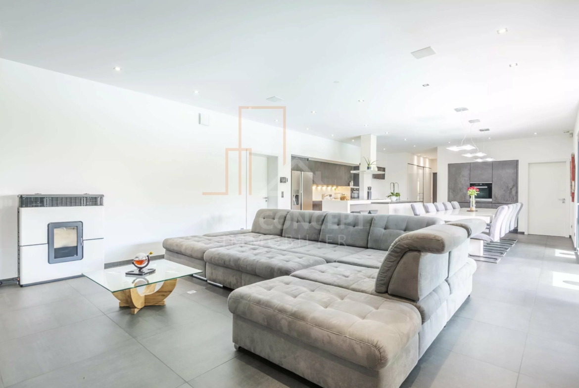 c9c516927882683ba8f3a5acaf47666d_365ef4dfd4_4096-original