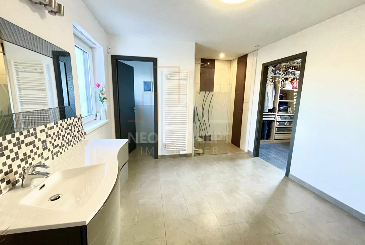 cf815a17a3831f86aa6c0412a85e4a88_4ebf37135f_4032-original