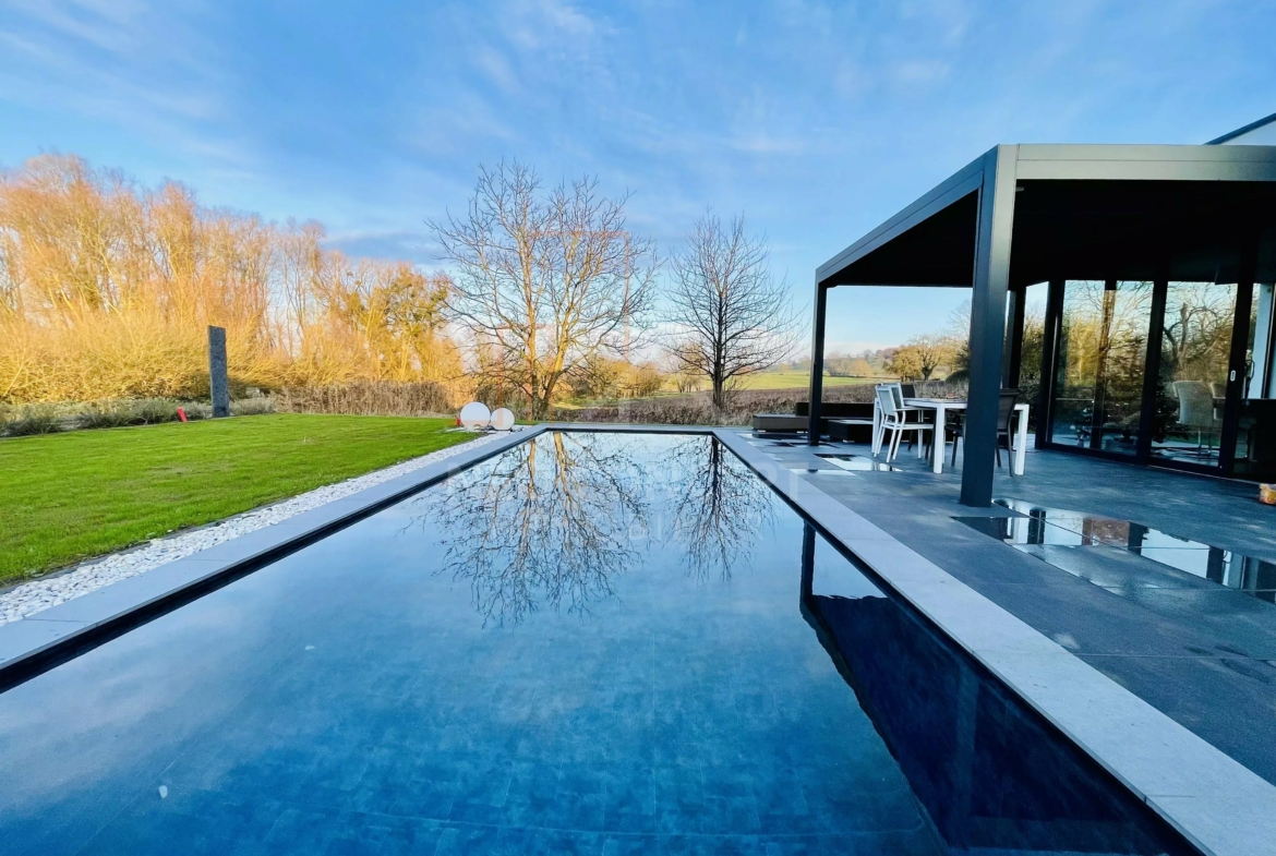 eacbbe0d904c0b9a4aee6af23f88251e_0b66508be2_4032-original