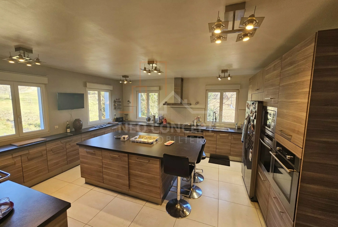 f7fdda68eafba9093dd0e3843cd6f9b5_adcc959d47_4000-original