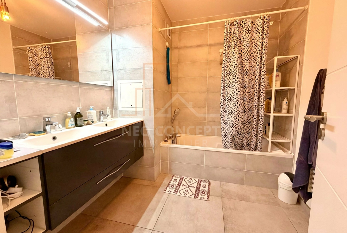 7282a765